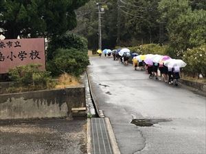 朝の登校１
