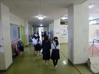 学校探検２