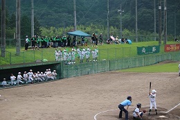 川本球場の試合のようす