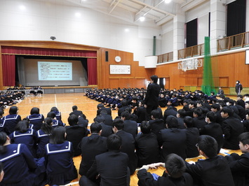 生徒総会の様子