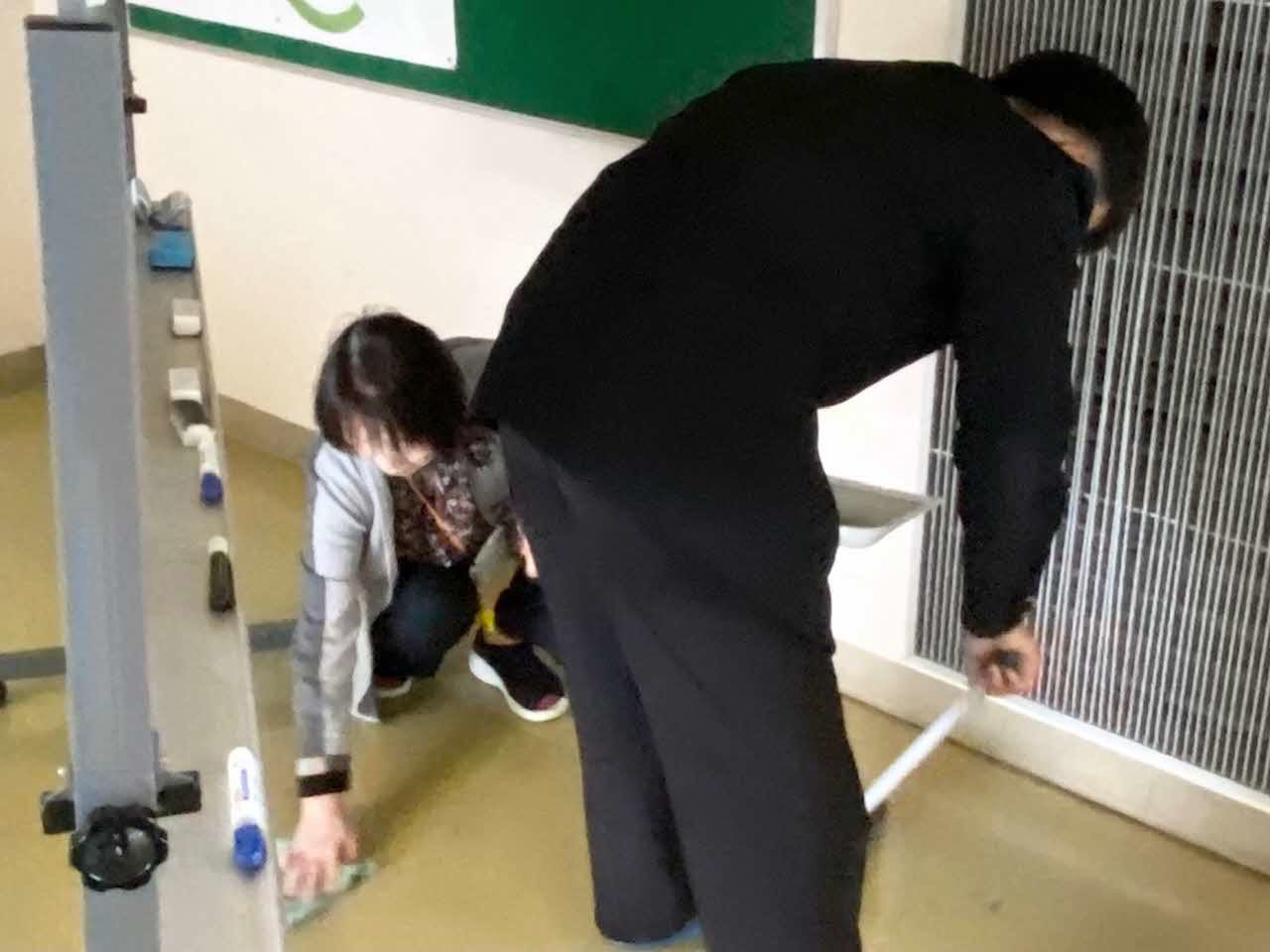 中学　掃除 