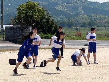 tai4