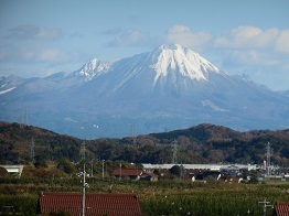 大山山頂と三鈷峰