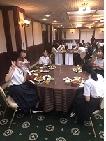 昼食風景