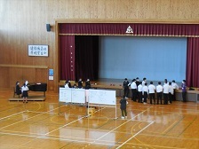 合唱練習体育館