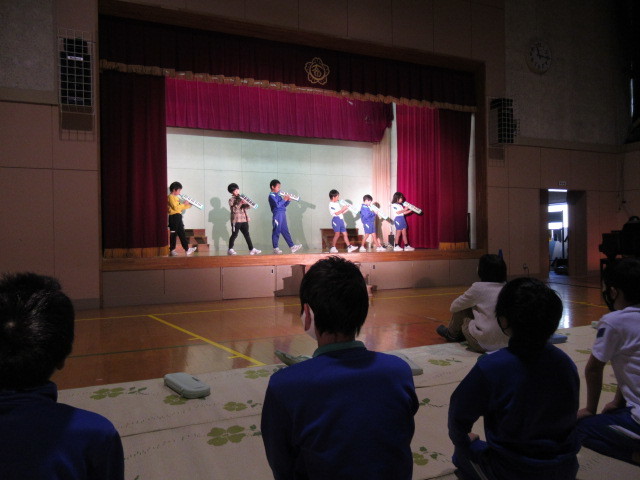 12年