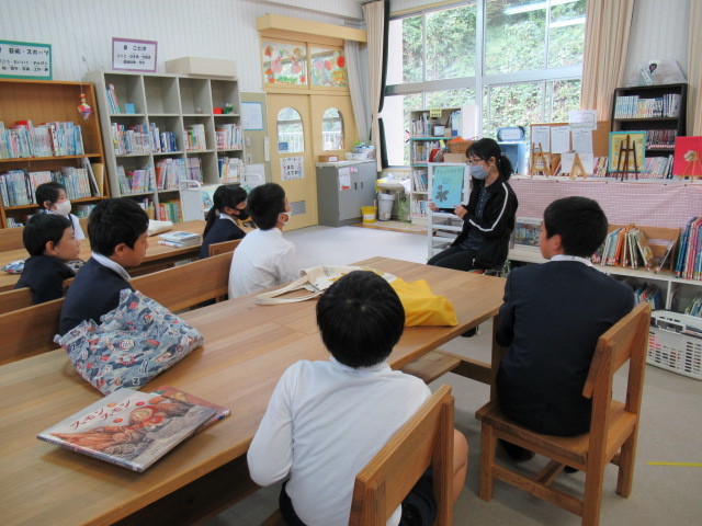 読み聞かせ