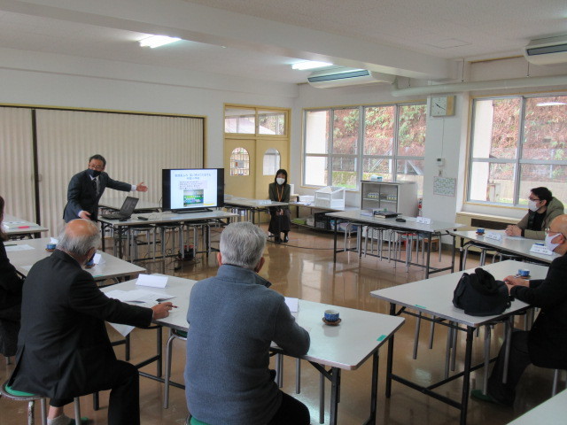 学校評価委員会