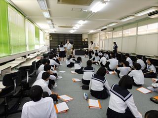 職場体験事前学習の様子4