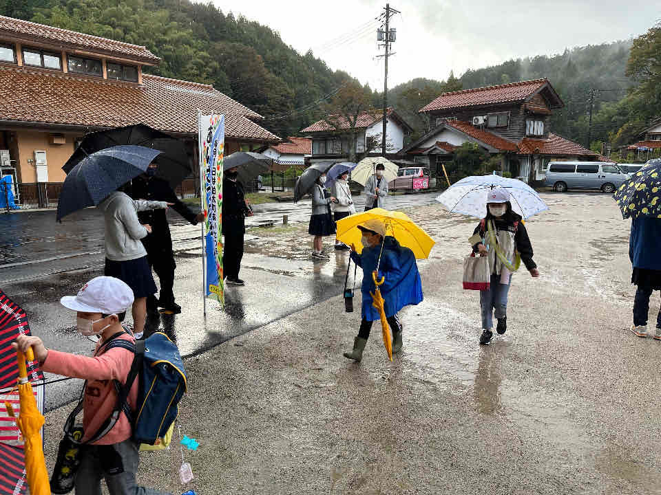 赤屋小あいさつ運動１