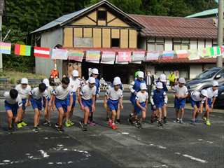 高学年、スタート直前の様子です。