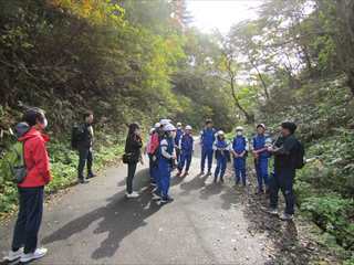 登山のふり返りをしています。