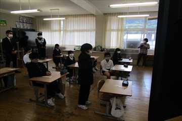 感想を発表しています。