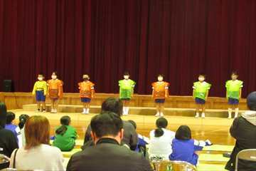 オープニングの低学年のあいさつです