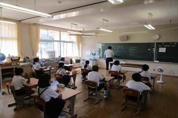 5.6年教室の様子です。