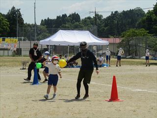 ３・４年の親子競技の様子です