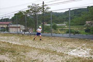 ハードル走の練習の様子です。