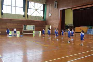 司会者と選手達