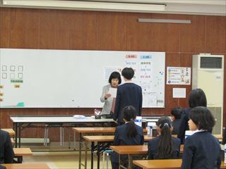 人権標語コンクールの様子です。