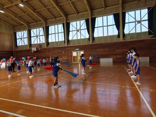 陸上大会の壮行式をおこないました。
