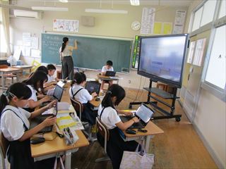 3，4年社会科の学習です。