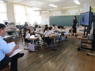 3，4年生がオンライン授業をおこないました。