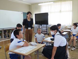 ５・６年生は朝食の大切さについて学びました。