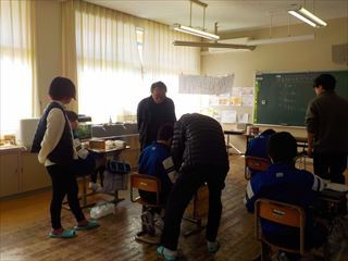 授業の様子を見ていただきました。
