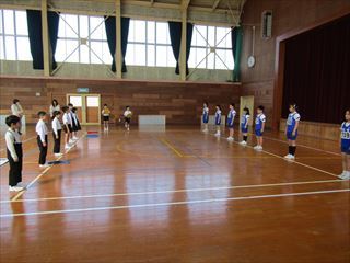 市陸上の壮行式がありました。