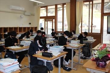 1年2組の学級活動の様子