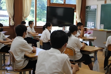 物語に入り込む生徒たち