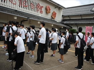 水木しげる記念館前