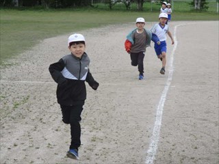 低学年の走り