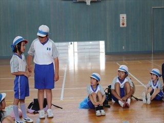 全員がしゃべる