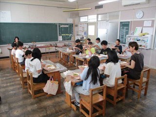 一緒に給食