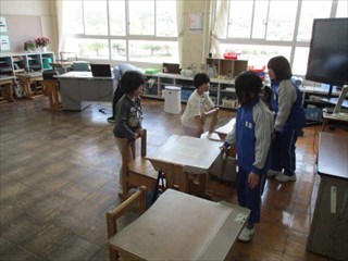 机椅子運び