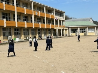 昼休みサッカー