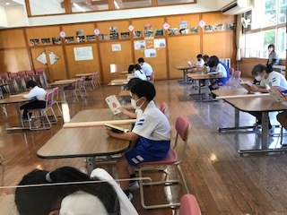 全校読書の様子