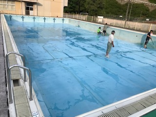 プール掃除6