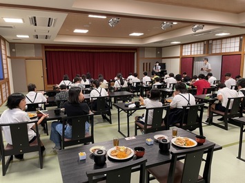 晩御飯の様子