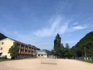 15時の空