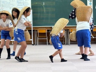 どじょうすくい2