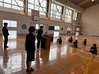 着任式