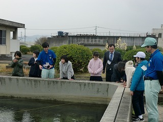 取り入れた水をためておく貯水場