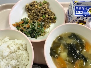 10月4日給食