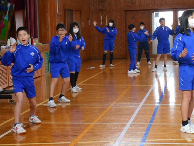 活動の様子２