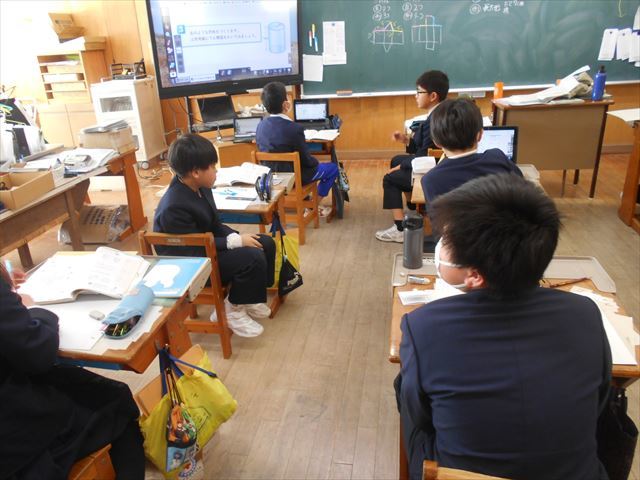 授業の様子１