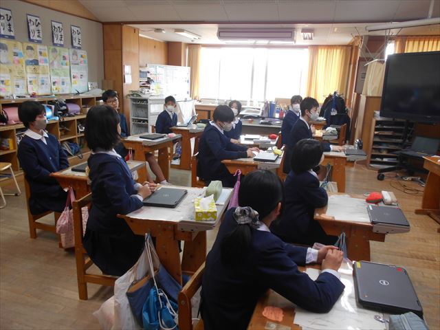 活動の様子４