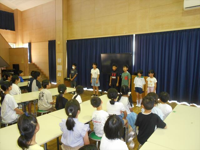 朝礼の様子１