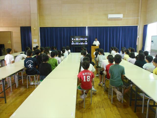 朝礼の様子２